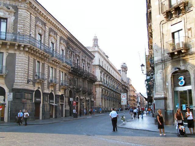 Catania 23LUG06 (36).JPG